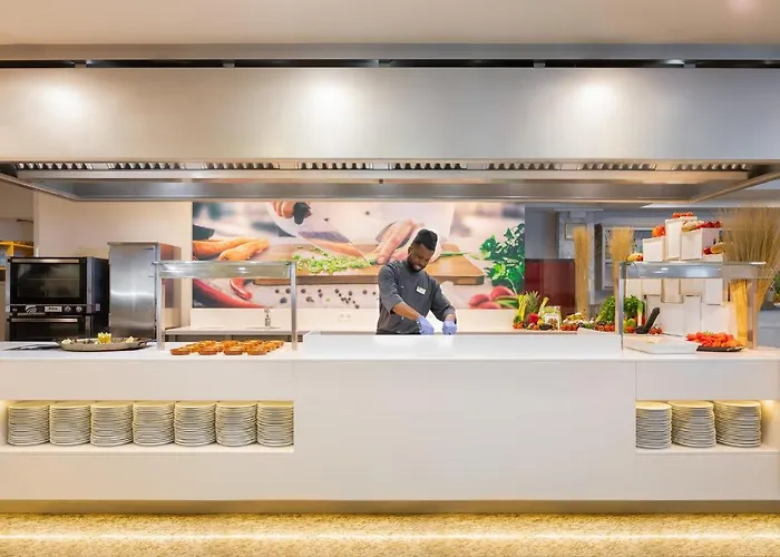 Htop Royal Star & #htopfun 호텔 4*